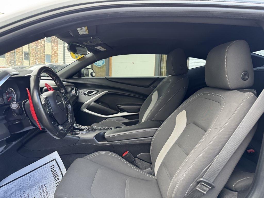 Chevrolet Camaro 1LT Coupe 8A 2018