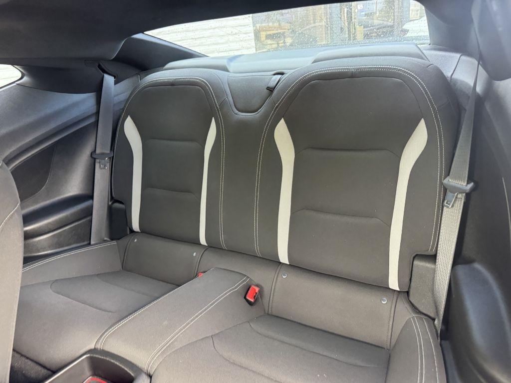 Chevrolet Camaro 1LT Coupe 8A 2018