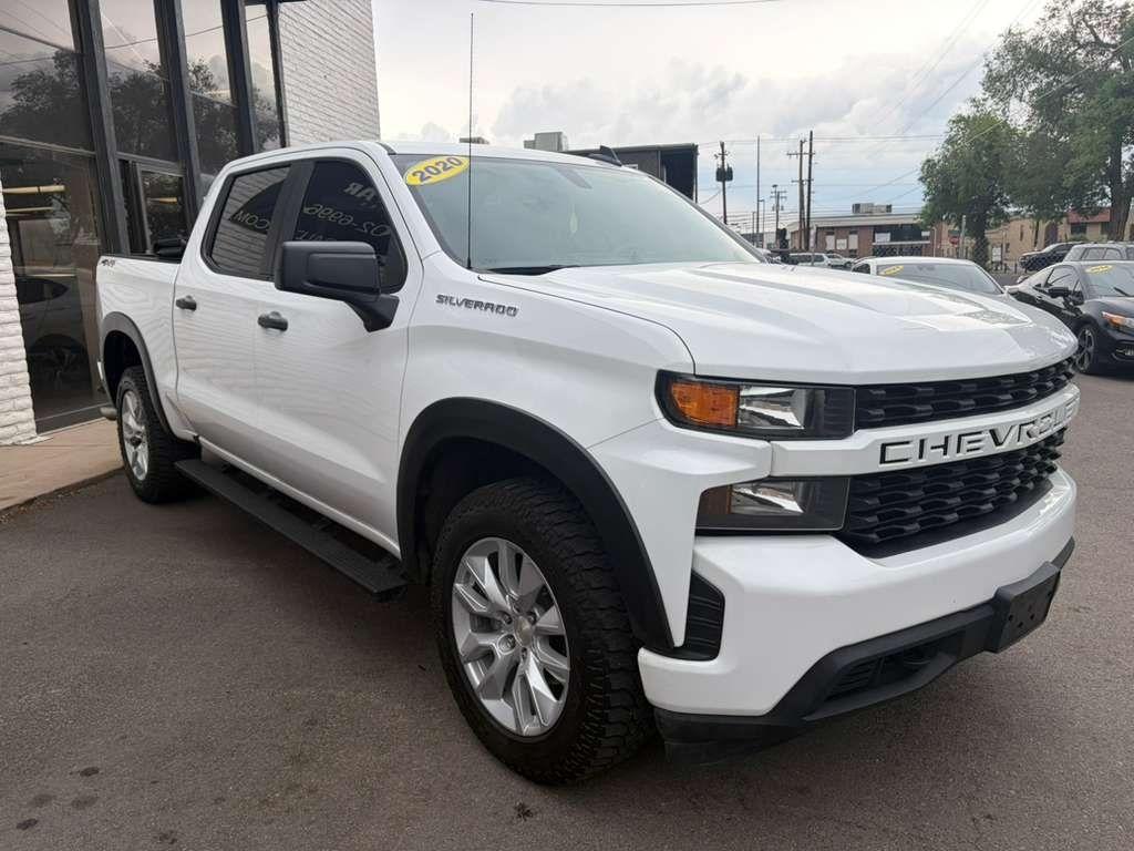 Chevrolet Silverado 1500 Custom Crew Cab Long Box 4WD 2020