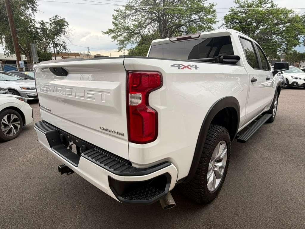 Chevrolet Silverado 1500 Custom Crew Cab Long Box 4WD 2020