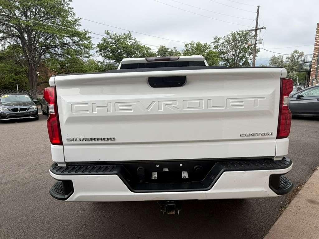 Chevrolet Silverado 1500 Custom Crew Cab Long Box 4WD 2020