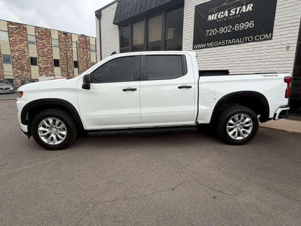 Chevrolet Silverado 1500 Custom Crew Cab Long Box 4WD 2020