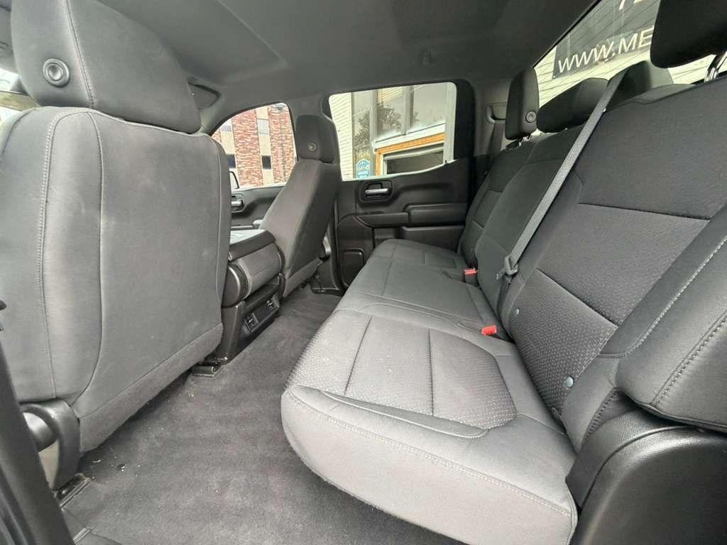 Chevrolet Silverado 1500 Custom Crew Cab Long Box 4WD 2020