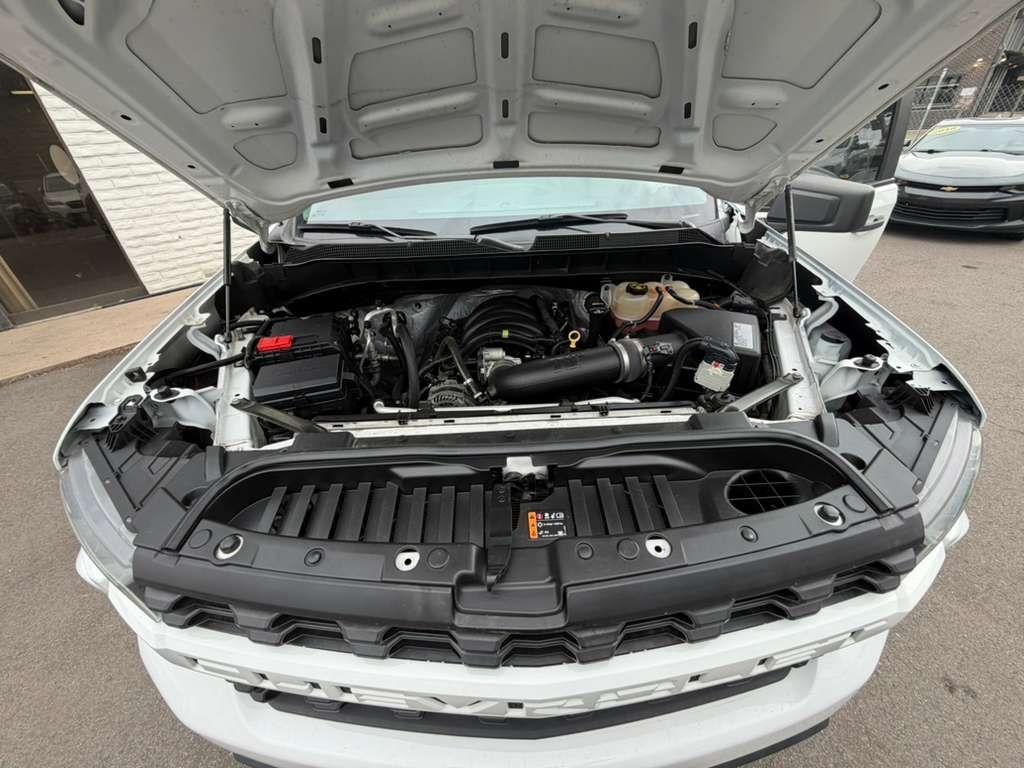 Chevrolet Silverado 1500 Custom Crew Cab Long Box 4WD 2020
