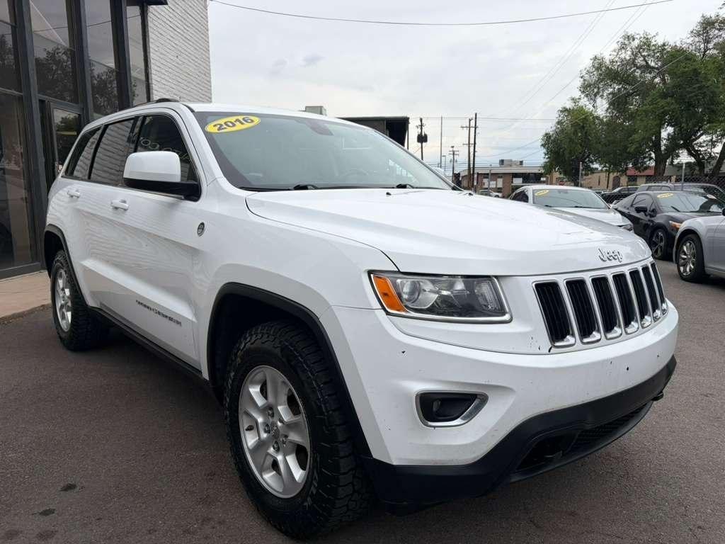 Jeep Grand Cherokee Laredo 4WD 2016