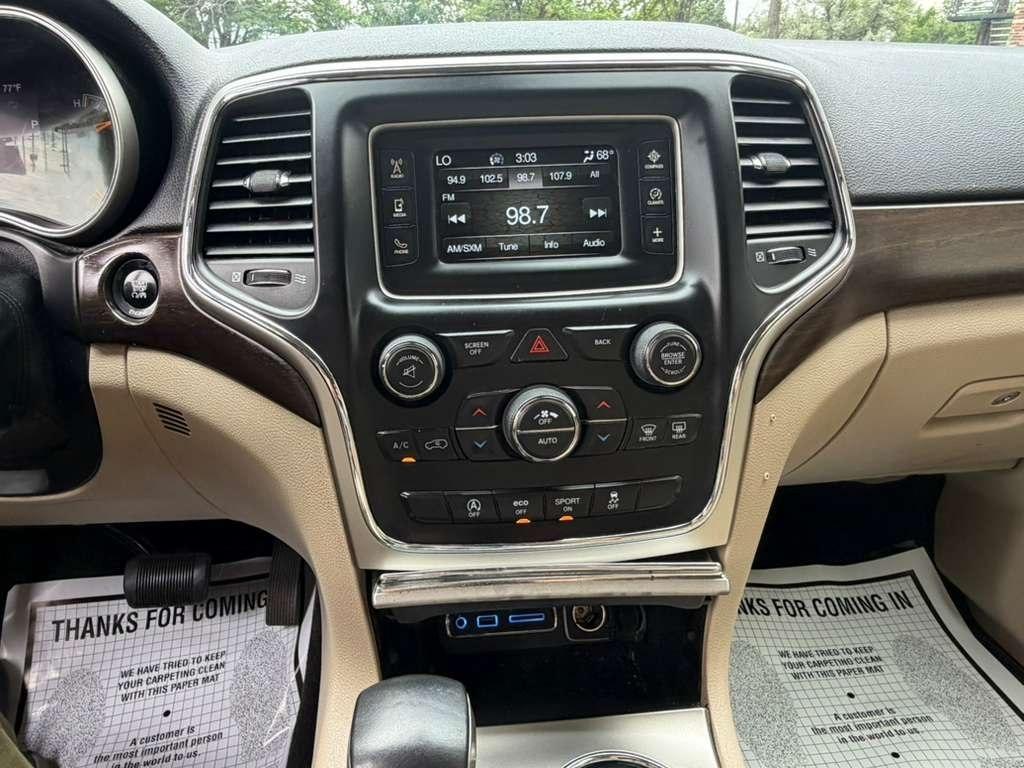 Jeep Grand Cherokee Laredo 4WD 2016