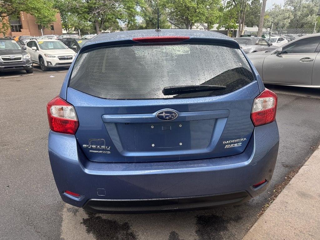 Subaru Impreza 2.0i PZEV CVT 5-Door 2016