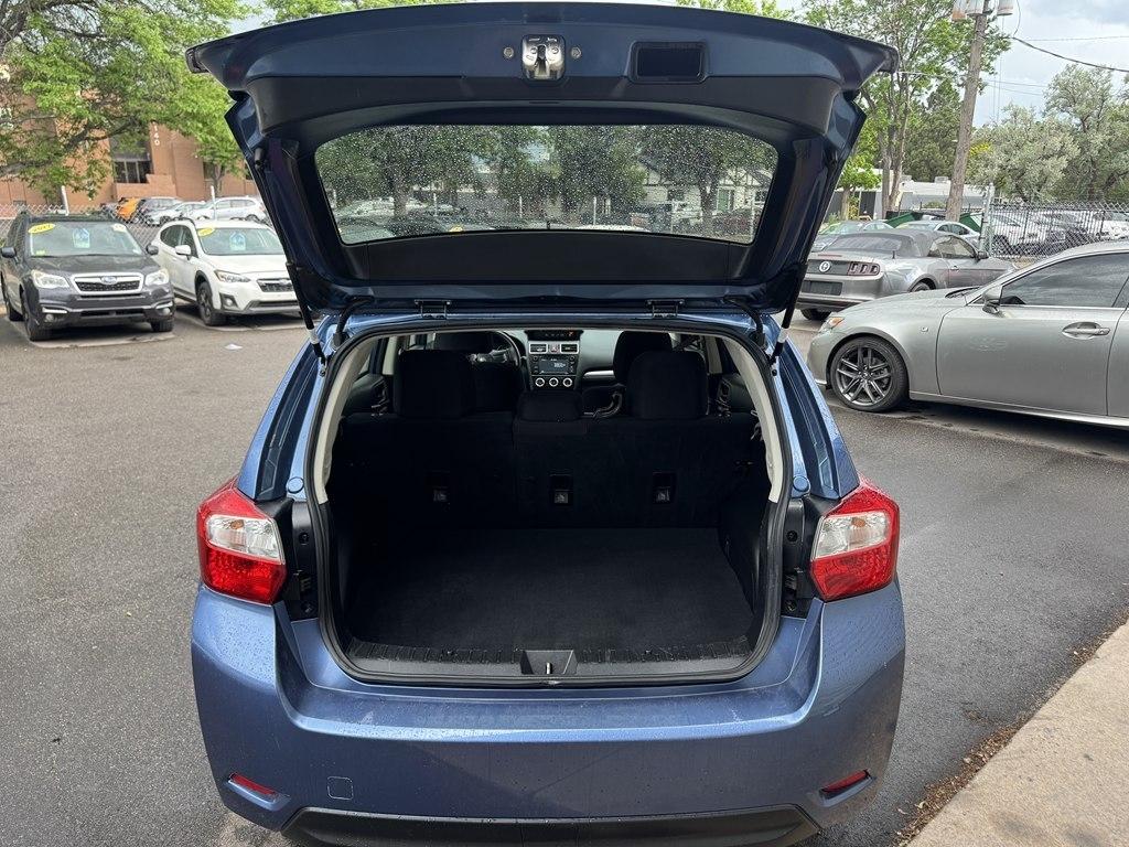 Subaru Impreza 2.0i PZEV CVT 5-Door 2016
