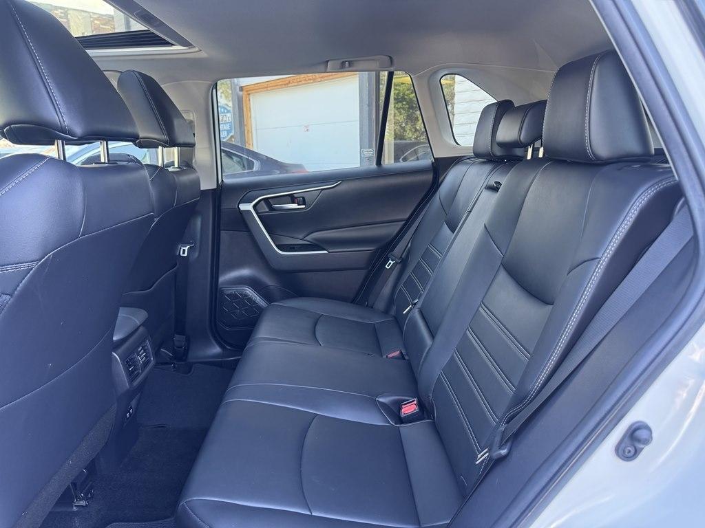 Toyota RAV4 XLE Premium AWD 2020