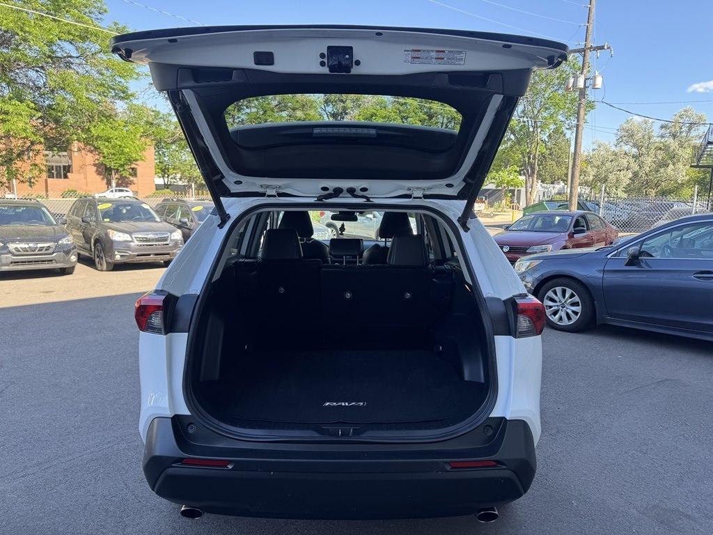 Toyota RAV4 XLE Premium AWD 2020