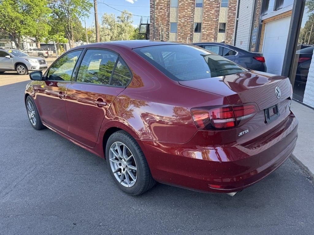 Volkswagen Jetta 1.4T S 6A 2016