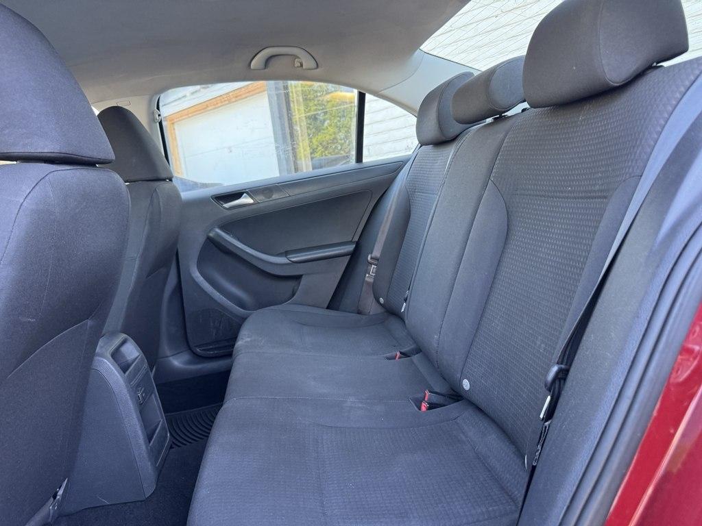 Volkswagen Jetta 1.4T S 6A 2016