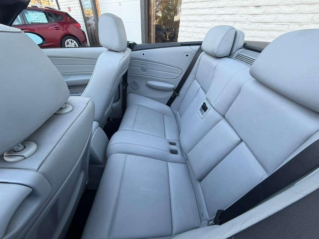 BMW 1-Series 128i Convertible 2008