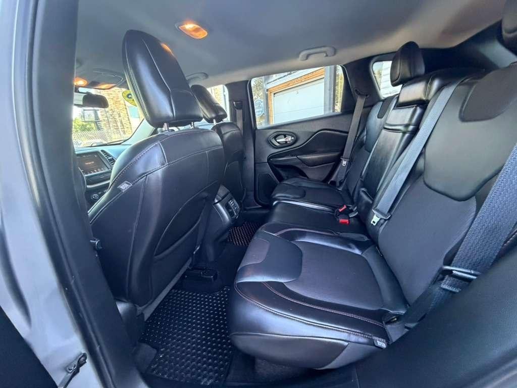 Jeep Cherokee  2015