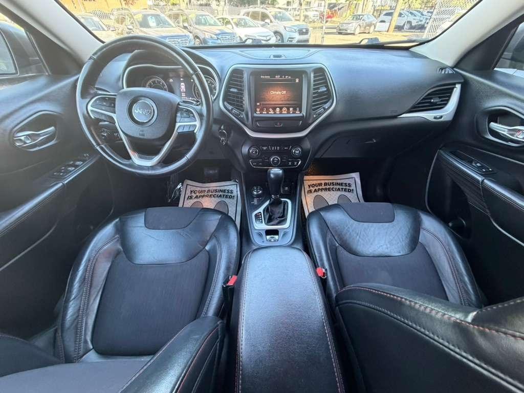Jeep Cherokee  2015