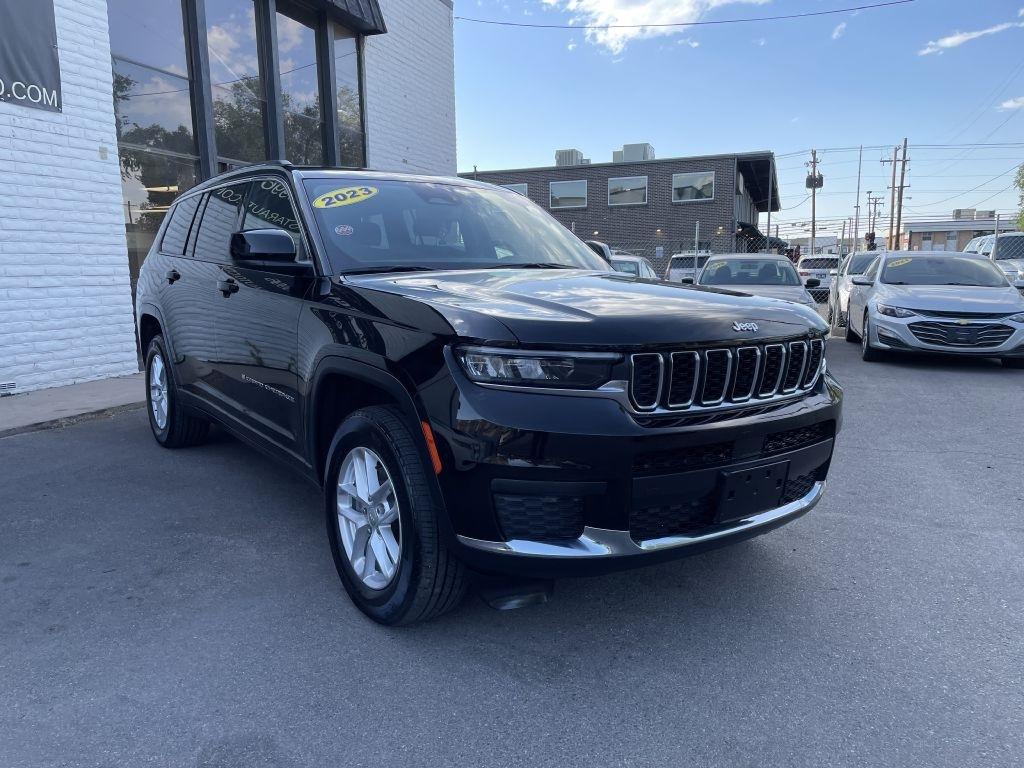 Jeep Grand Cherokee L Laredo 4WD 2023