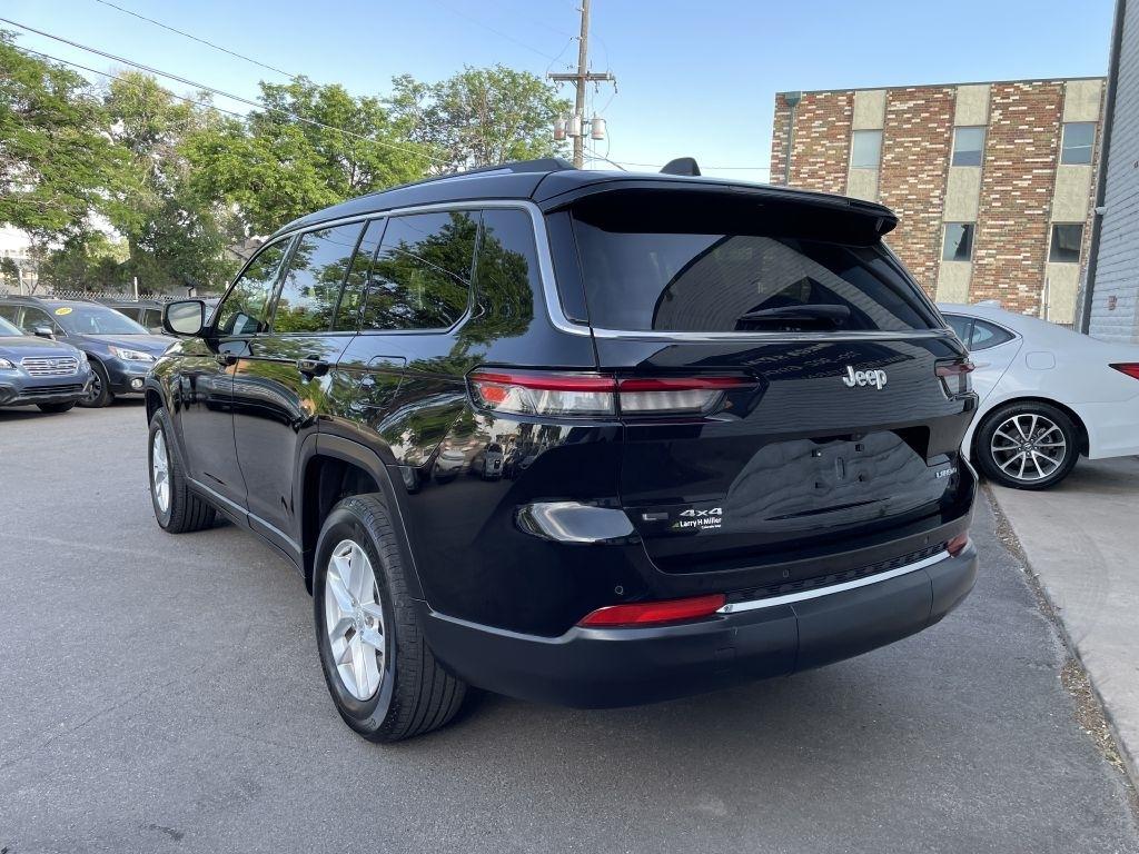 Jeep Grand Cherokee L Laredo 4WD 2023