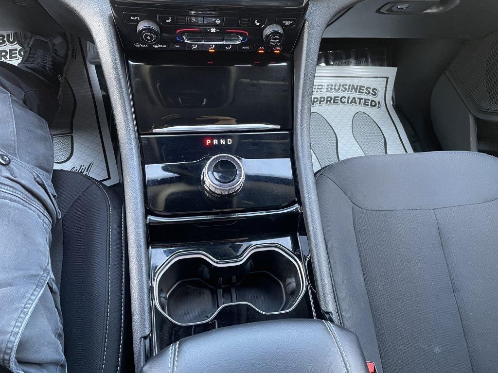 Jeep Grand Cherokee L Laredo 4WD 2023