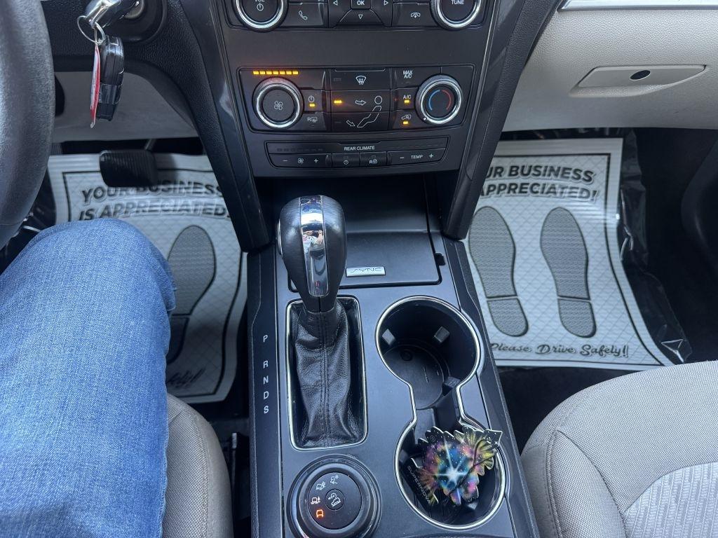Ford Explorer Base 4WD 2018