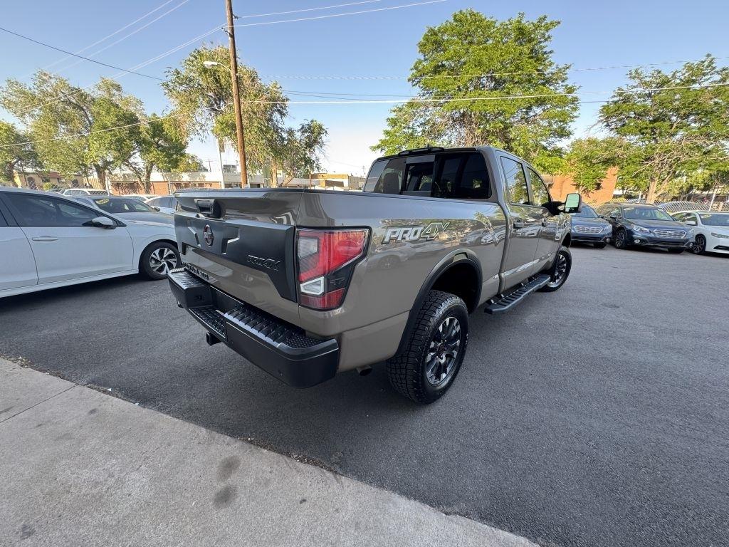 Nissan Titan XD SL Crew Cab 4WD 2023