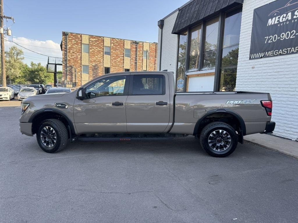 Nissan Titan XD SL Crew Cab 4WD 2023