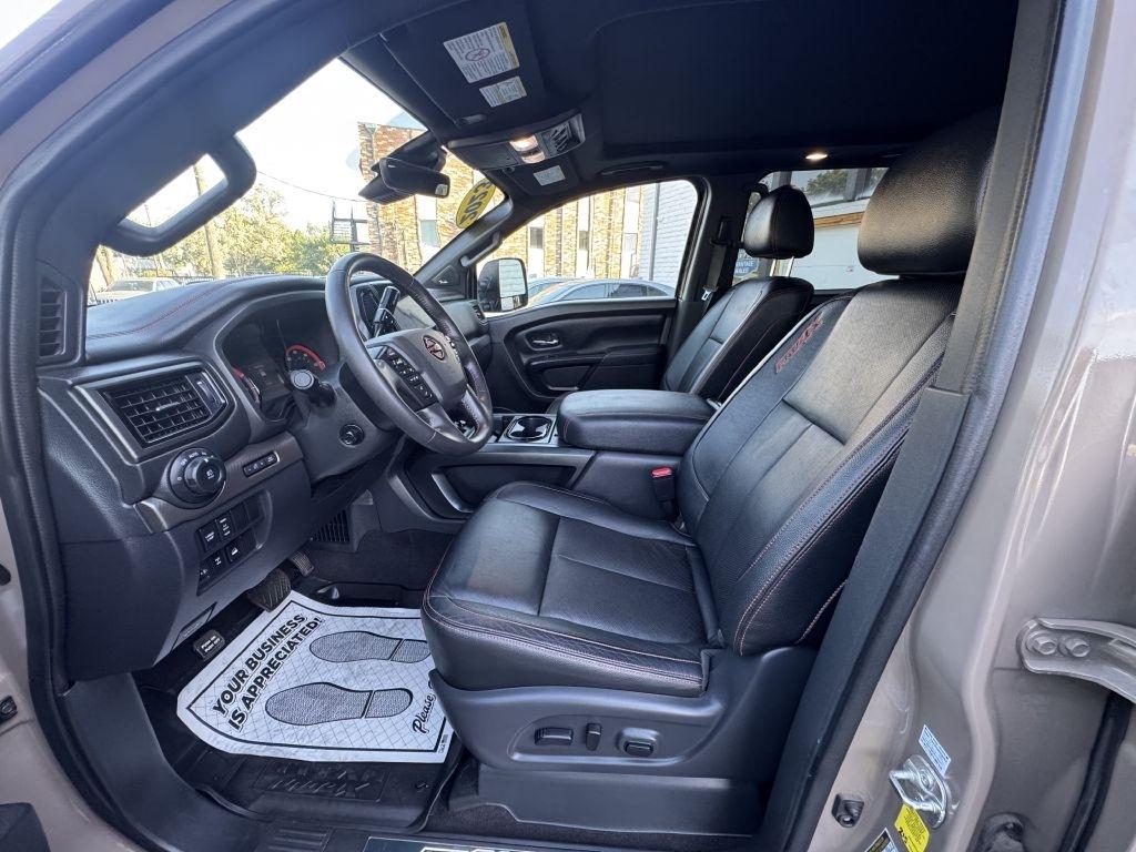 Nissan Titan XD SL Crew Cab 4WD 2023