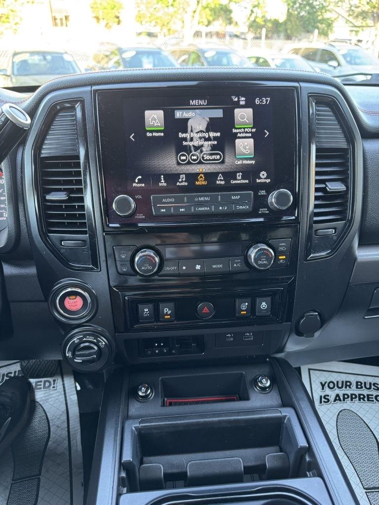 Nissan Titan XD SL Crew Cab 4WD 2023
