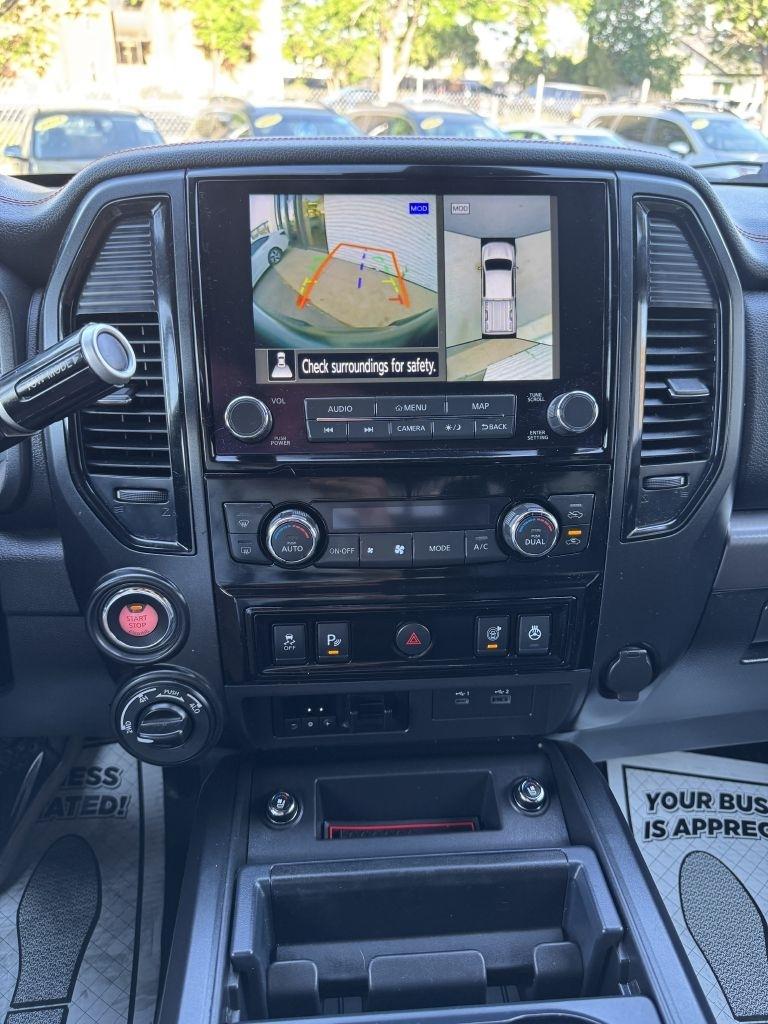 Nissan Titan XD SL Crew Cab 4WD 2023