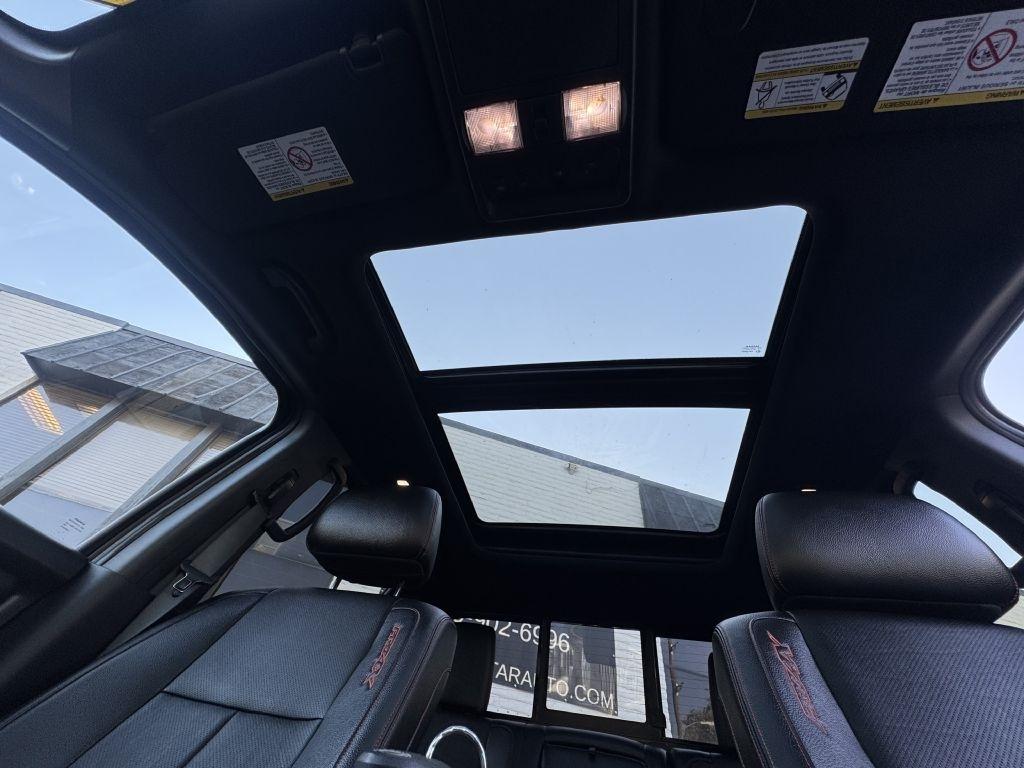 Nissan Titan XD SL Crew Cab 4WD 2023