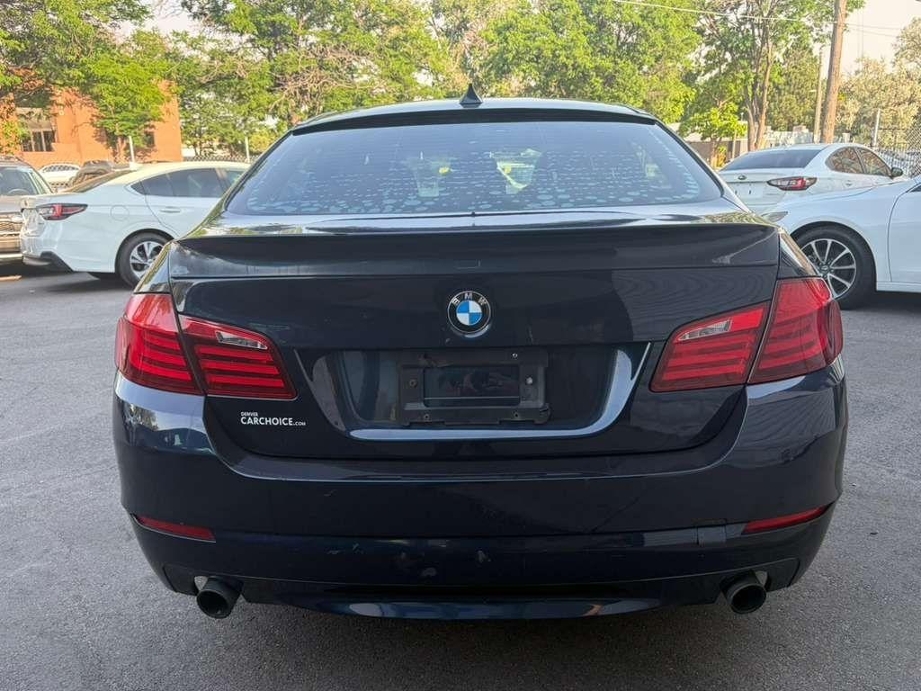 BMW 5-Series 535xi 2011