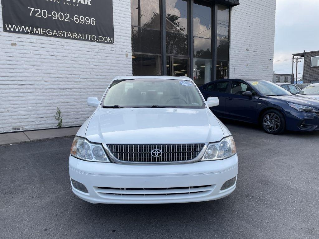 Toyota Avalon XL 2004