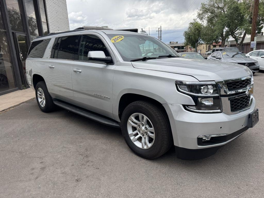 Chevrolet Suburban LT 4WD 2019