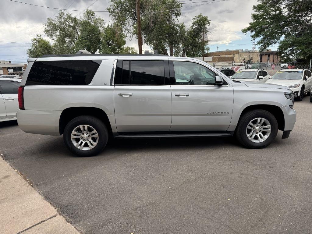 Chevrolet Suburban LT 4WD 2019
