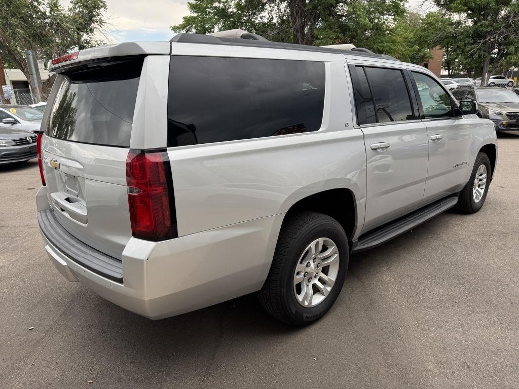 Chevrolet Suburban LT 4WD 2019