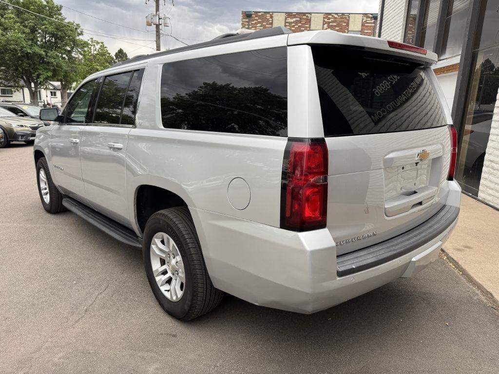 Chevrolet Suburban LT 4WD 2019