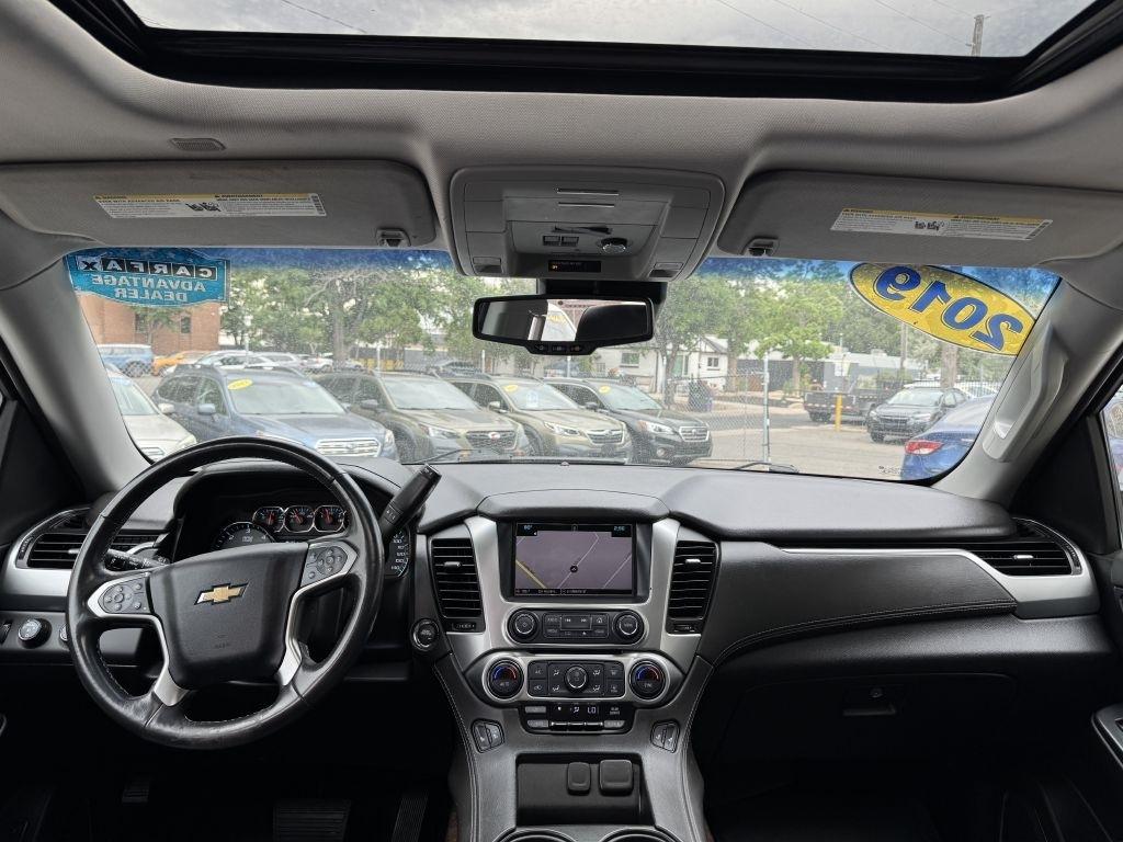 Chevrolet Suburban LT 4WD 2019