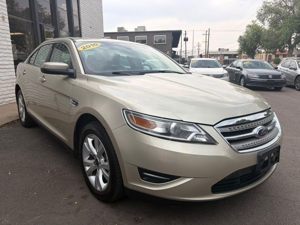 Ford Taurus SEL AWD 2010
