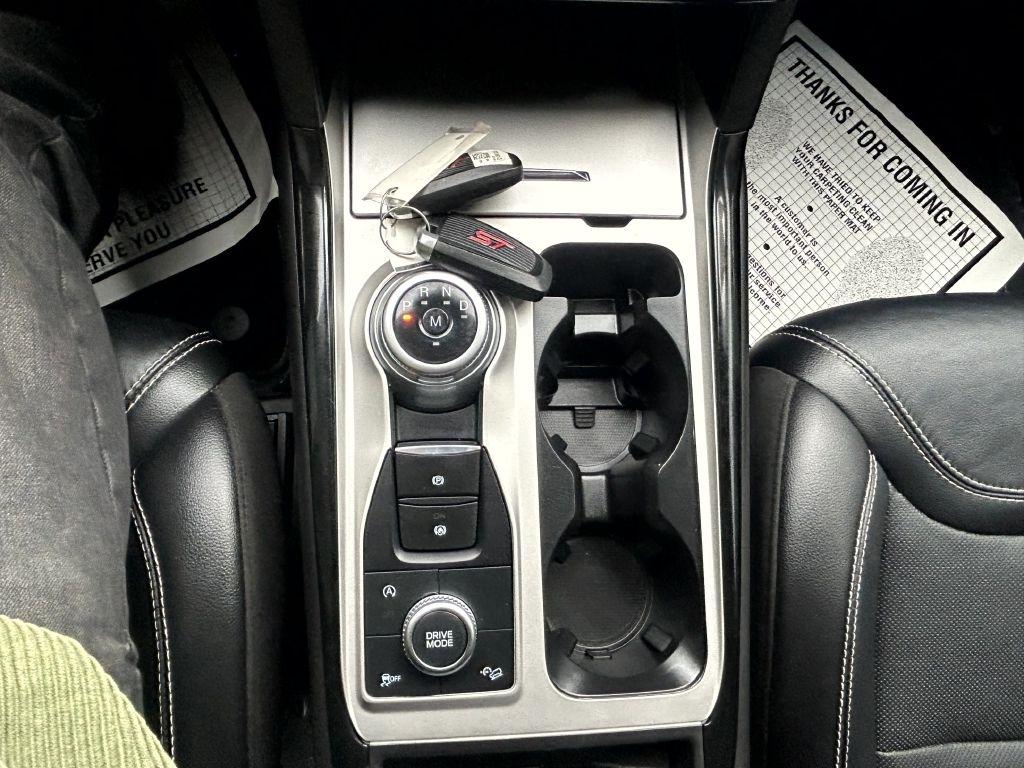 2023 Ford Explorer ST - Photo 16