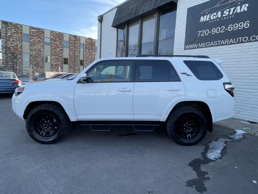Toyota 4Runner TRD Off-road Premium 4WD 2024