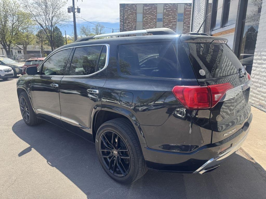 GMC Acadia Denali AWD 2018