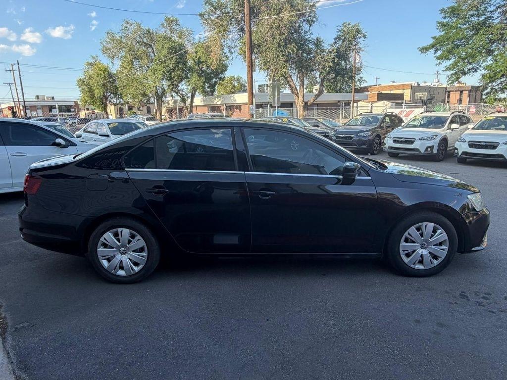 Volkswagen Jetta 1.4T S 6A 2017
