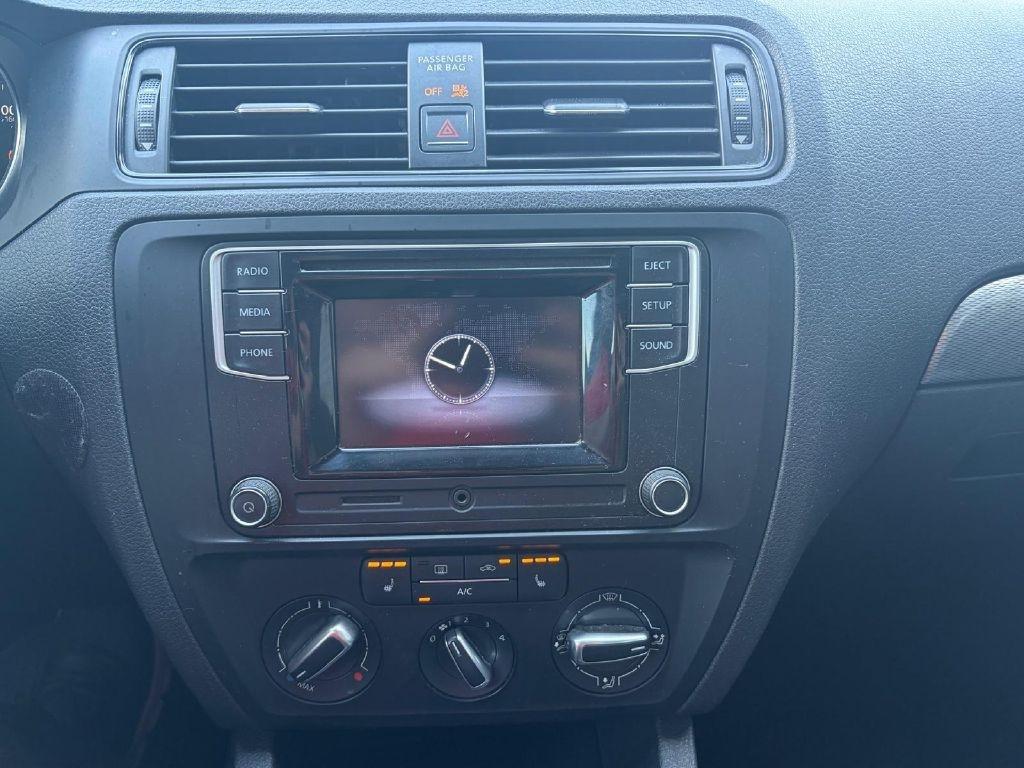 Volkswagen Jetta 1.4T S 6A 2017