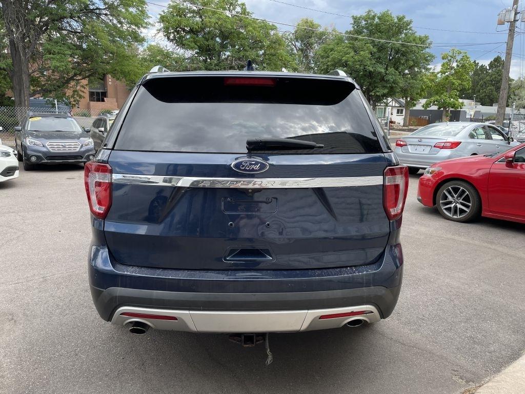 Ford Explorer Limited 4WD 2017