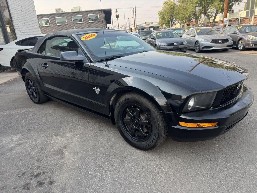 Ford Mustang V6 Convertible 2009