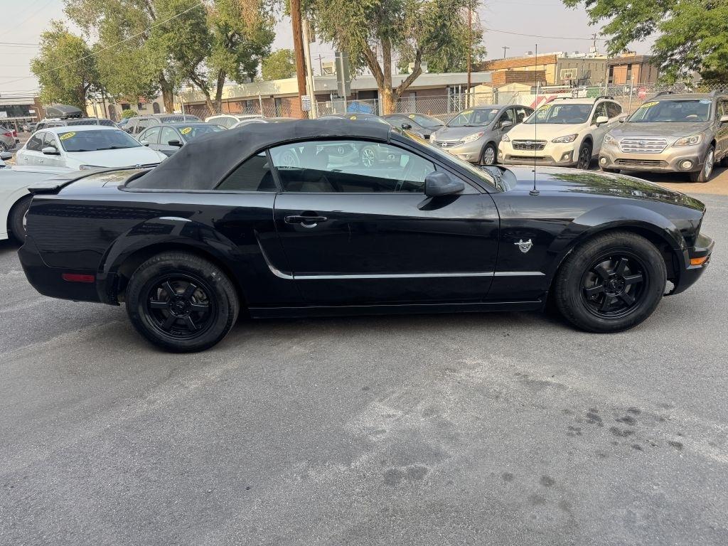 Ford Mustang V6 Convertible 2009