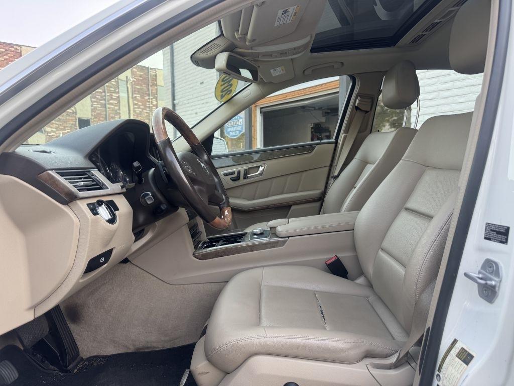 Mercedes-Benz E-Class E350 Sedan 4MATIC 2010