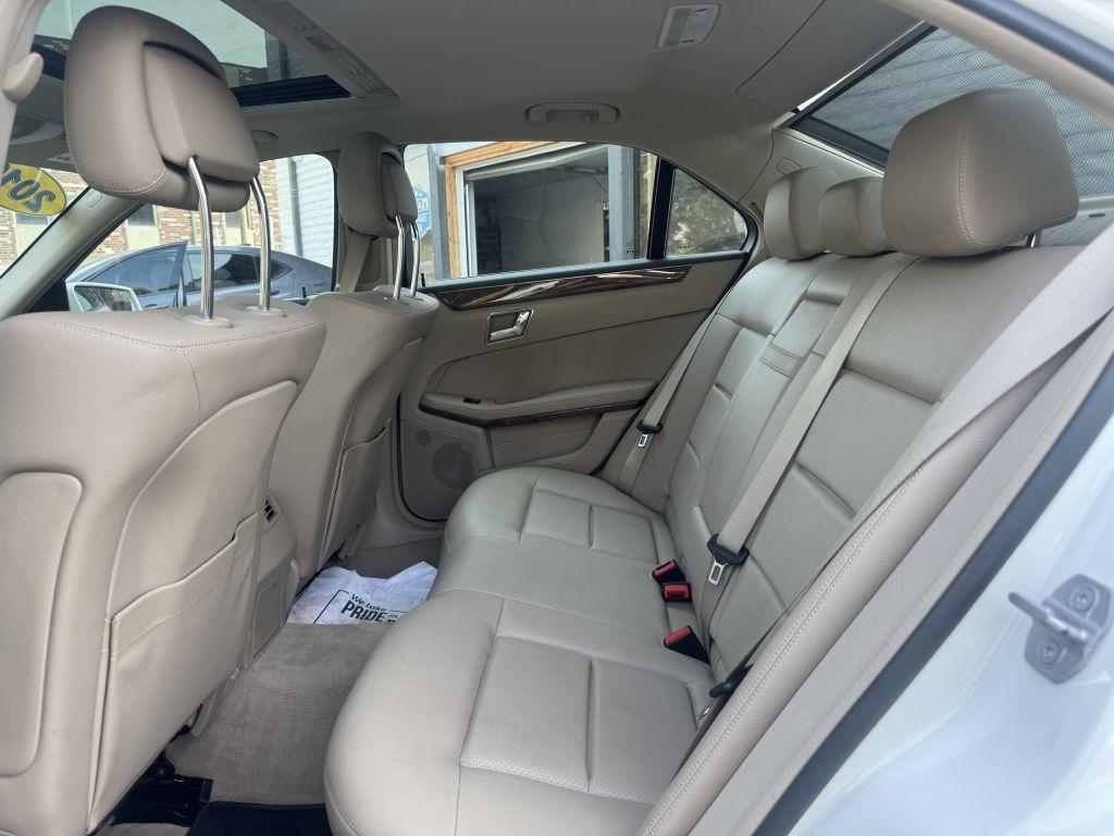 Mercedes-Benz E-Class E350 Sedan 4MATIC 2010