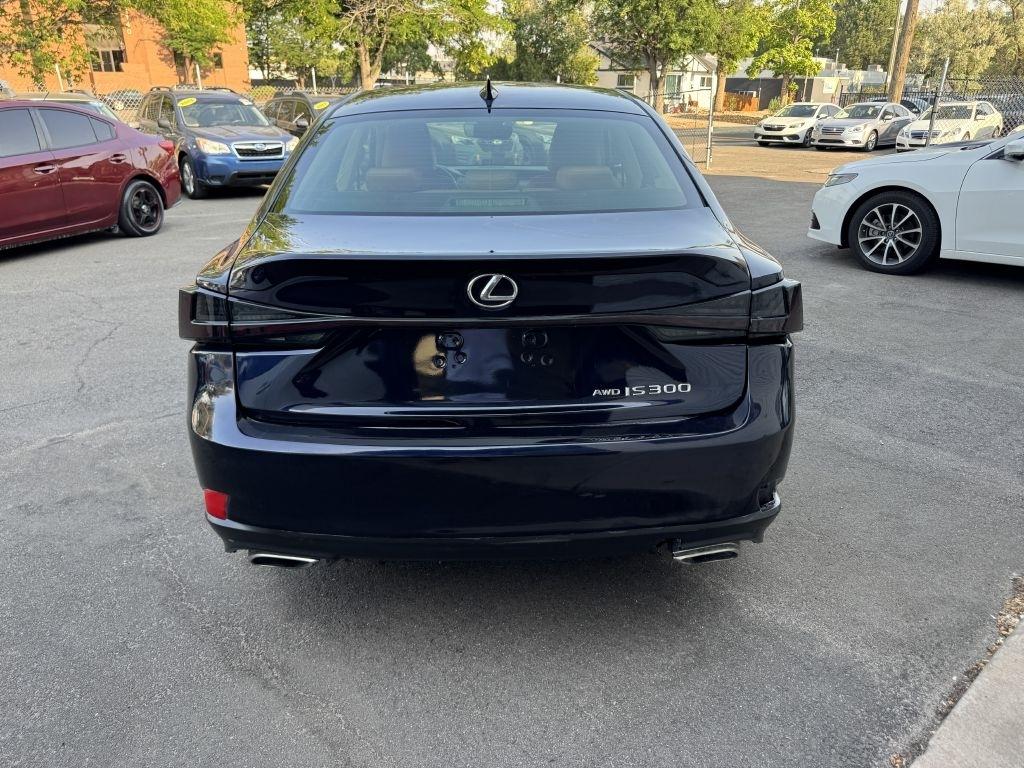 Lexus IS 300 AWD 2017