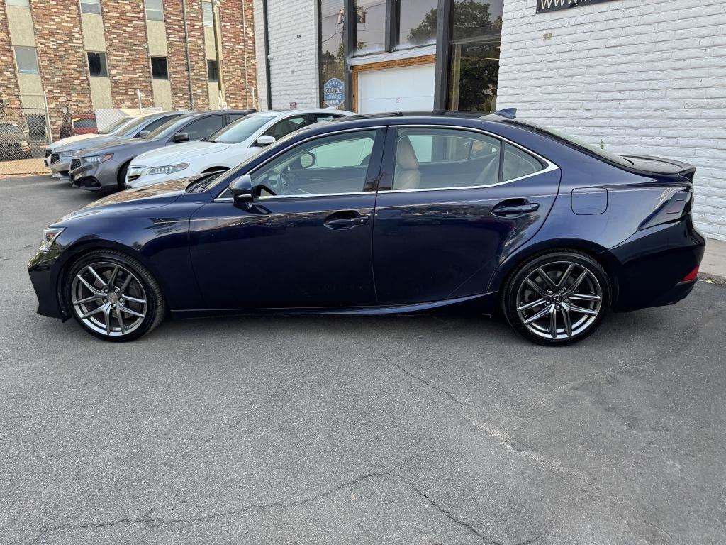Lexus IS 300 AWD 2017