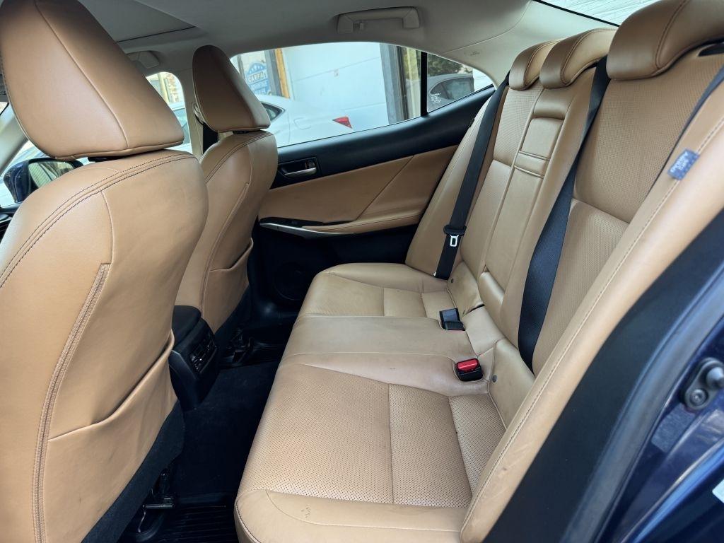 Lexus IS 300 AWD 2017